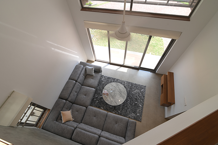 Interior 3