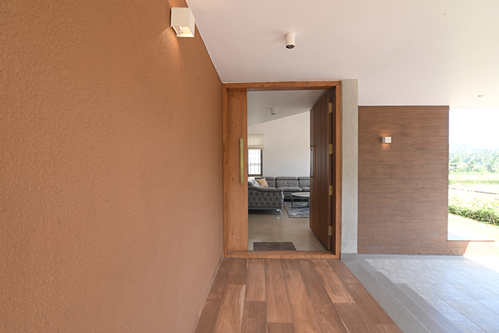 Interior 4